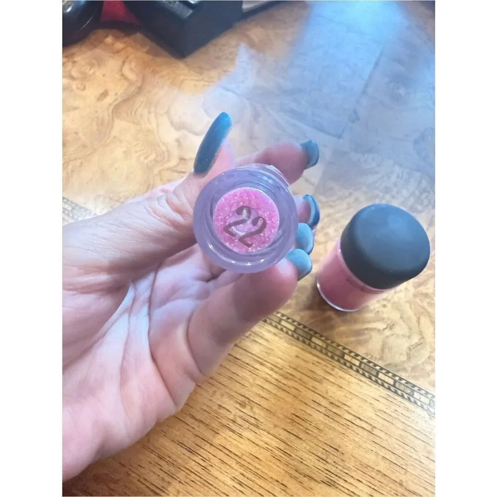 MAC Magenta Madness 855 Pigment + Sealed Pink Glitter Bundle DISCONTINUED